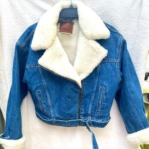Levi's cocoon bomber jacket in x-small